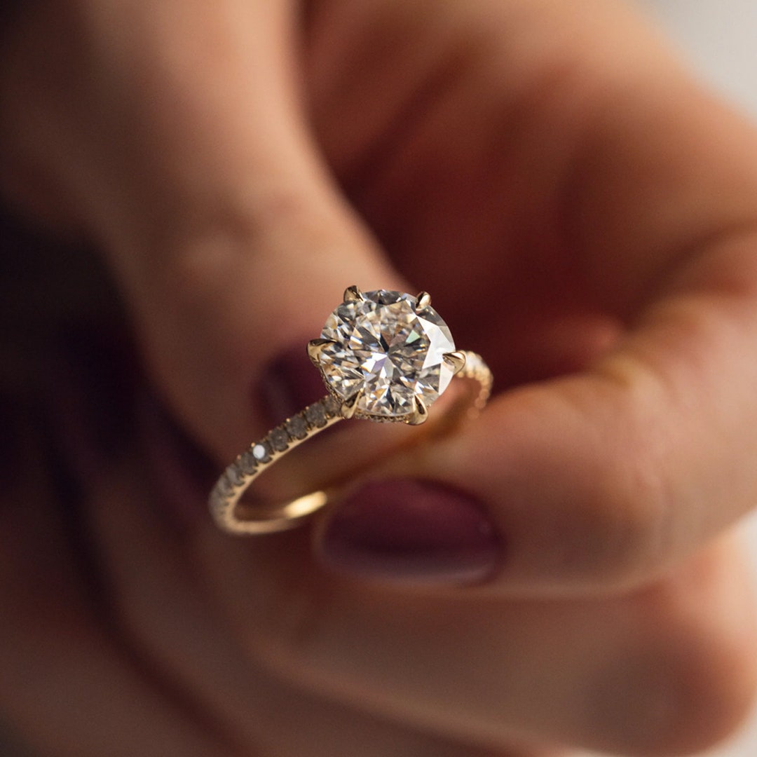 Solitaire lab grown diamond ring